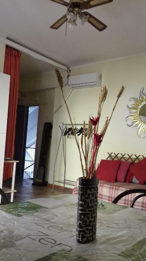Ampio Monolocale Con Balcone Fronte Mare Villa Porto Santo Stefano  Luaran gambar