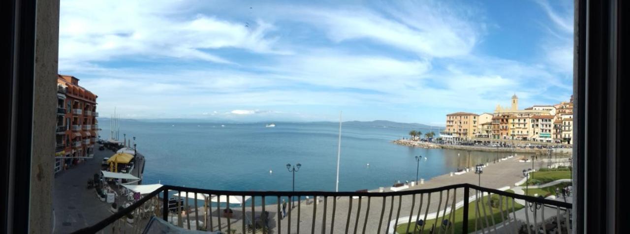 Ampio Monolocale Con Balcone Fronte Mare Villa Porto Santo Stefano  Luaran gambar